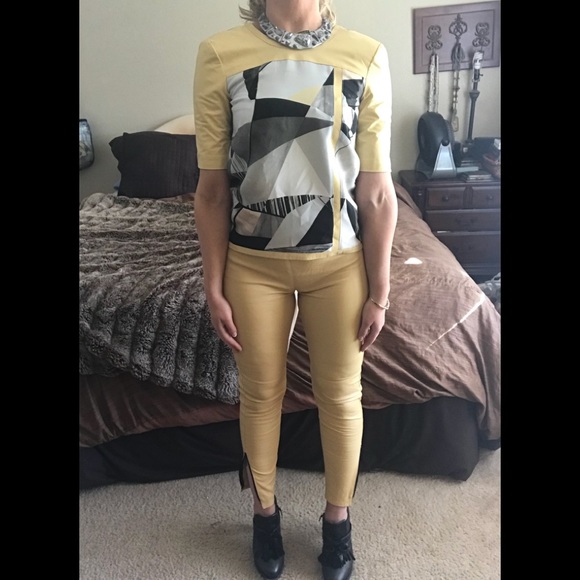 Louis Vuitton Genuine Leather Yellow Leggings - Picture 3 of 8